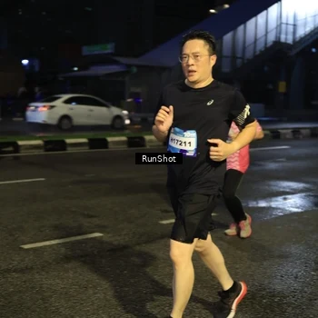Runner Photo 7903141