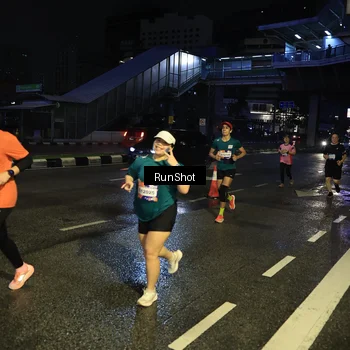 Runner Photo 7903154