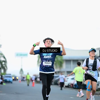 Runner Photo 7903157