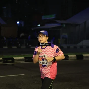 Runner Photo 7903159