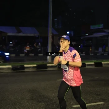 Runner Photo 7903178