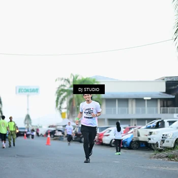 Runner Photo 7903185