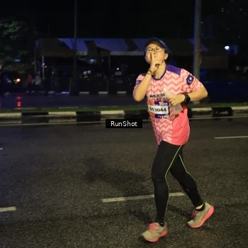 Runner Photo 7903197
