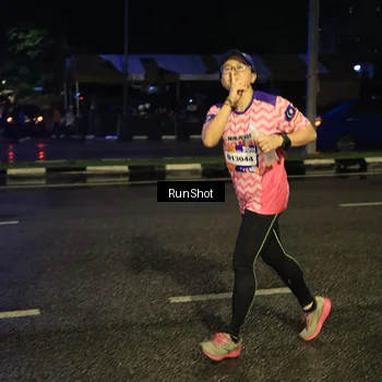 Runner Photo 7903201