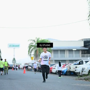 Runner Photo 7903203