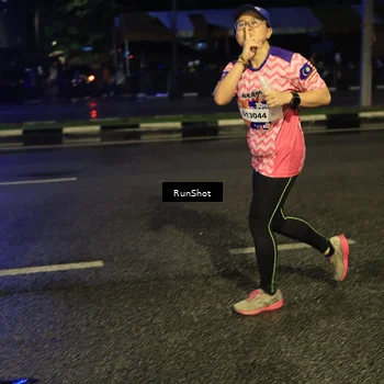 Runner Photo 7903204