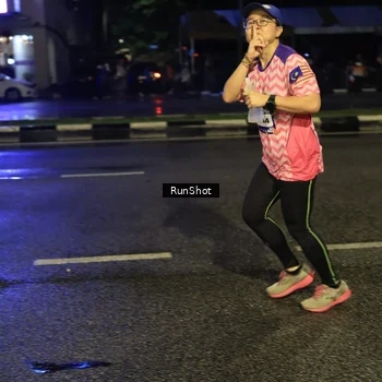 Runner Photo 7903212