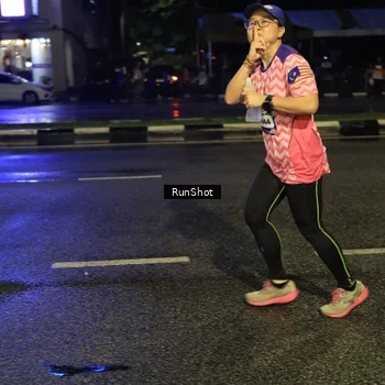 Runner Photo 7903213