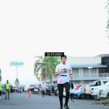 Runner Photo 7903217