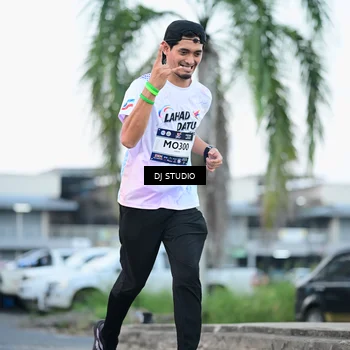 Runner Photo 7903220
