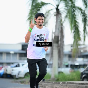 Runner Photo 7903229
