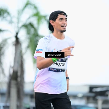 Runner Photo 7903243