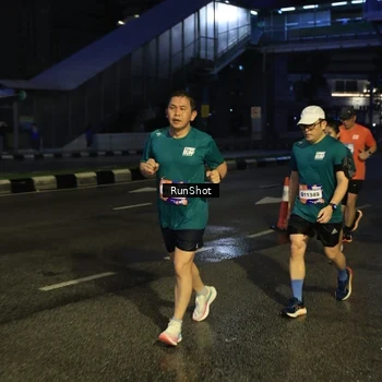 Runner Photo 7903255