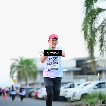 Runner Photo 7903266