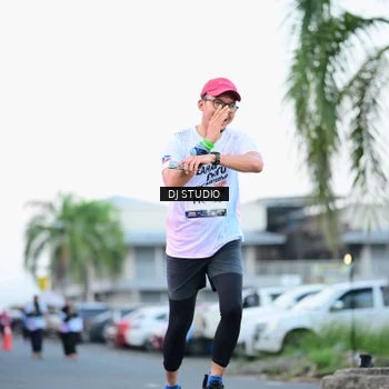 Runner Photo 7903272