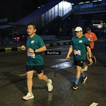 Runner Photo 7903277