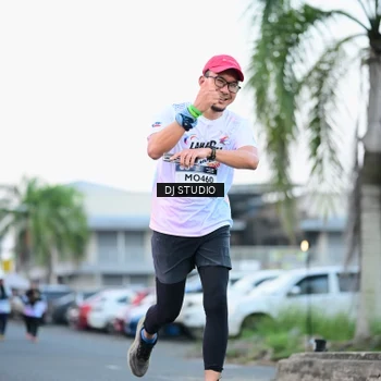 Runner Photo 7903281