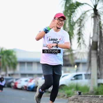 Runner Photo 7903284