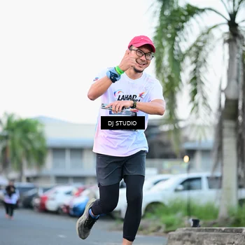 Runner Photo 7903286