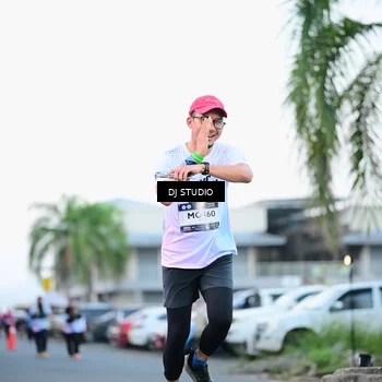 Runner Photo 7903291