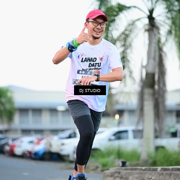 Runner Photo 7903293