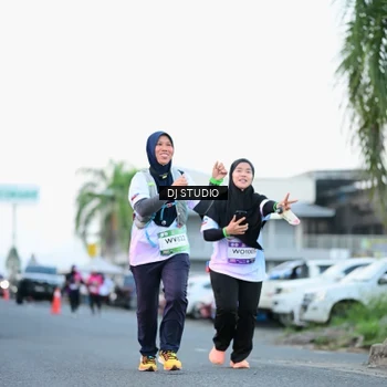 Runner Photo 7903304