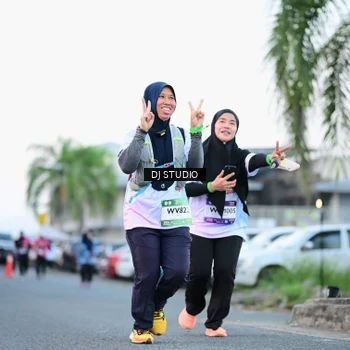 Runner Photo 7903305