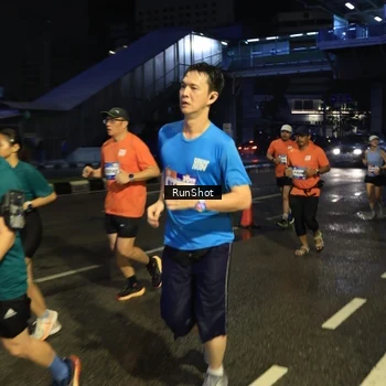 Runner Photo 7903307