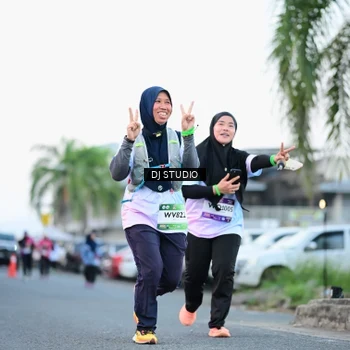Runner Photo 7903308