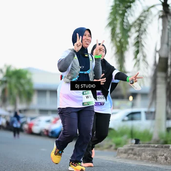 Runner Photo 7903317