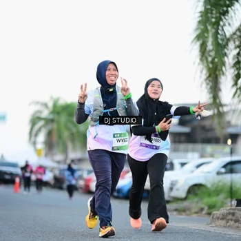 Runner Photo 7903318