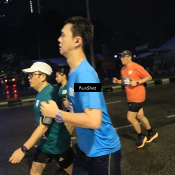 Runner Photo 7903328