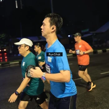 Runner Photo 7903329