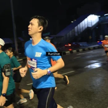 Runner Photo 7903331