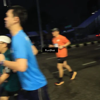 Runner Photo 7903333