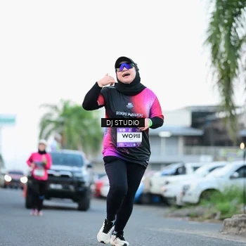 Runner Photo 7903338