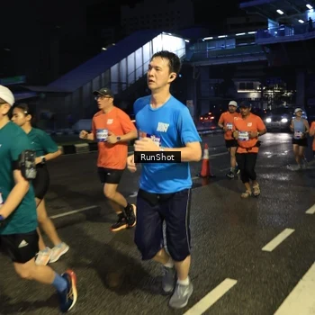 Runner Photo 7903340