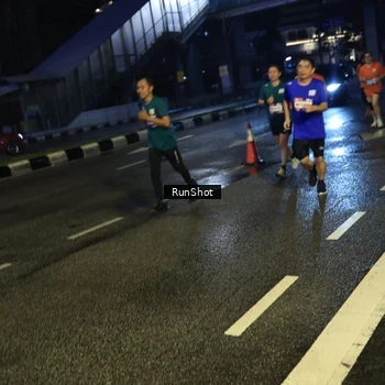Runner Photo 7903345