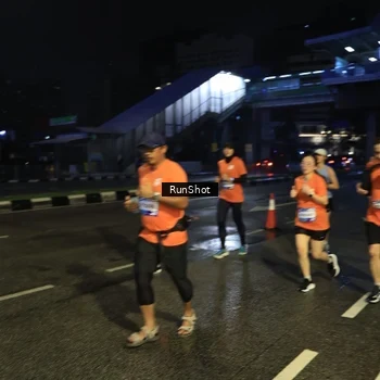 Runner Photo 7903347