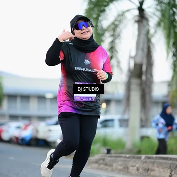 Runner Photo 7903357