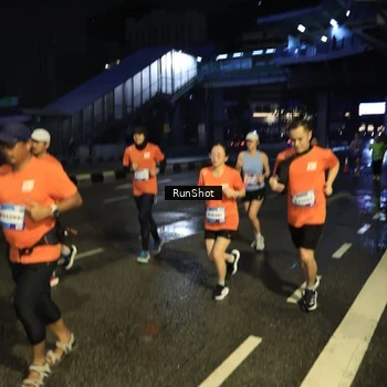 Runner Photo 7903370