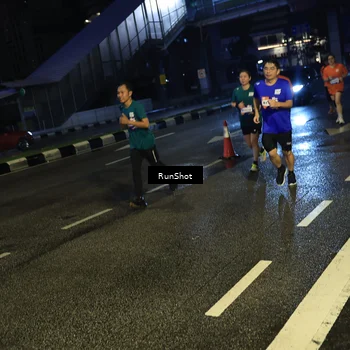 Runner Photo 7903371