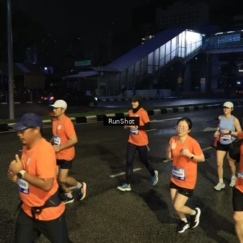 Runner Photo 7903375