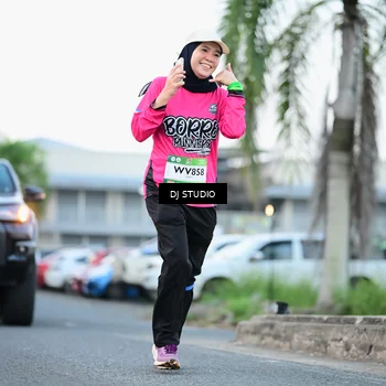 Runner Photo 7903376