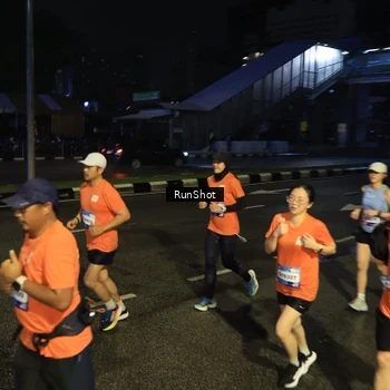 Runner Photo 7903381