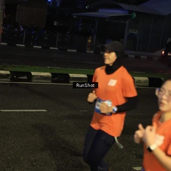 Runner Photo 7903383