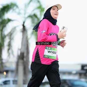 Runner Photo 7903398