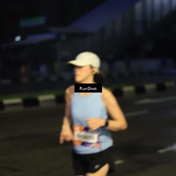 Runner Photo 7903419