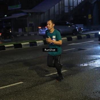 Runner Photo 7903436
