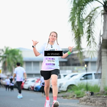 Runner Photo 7903468